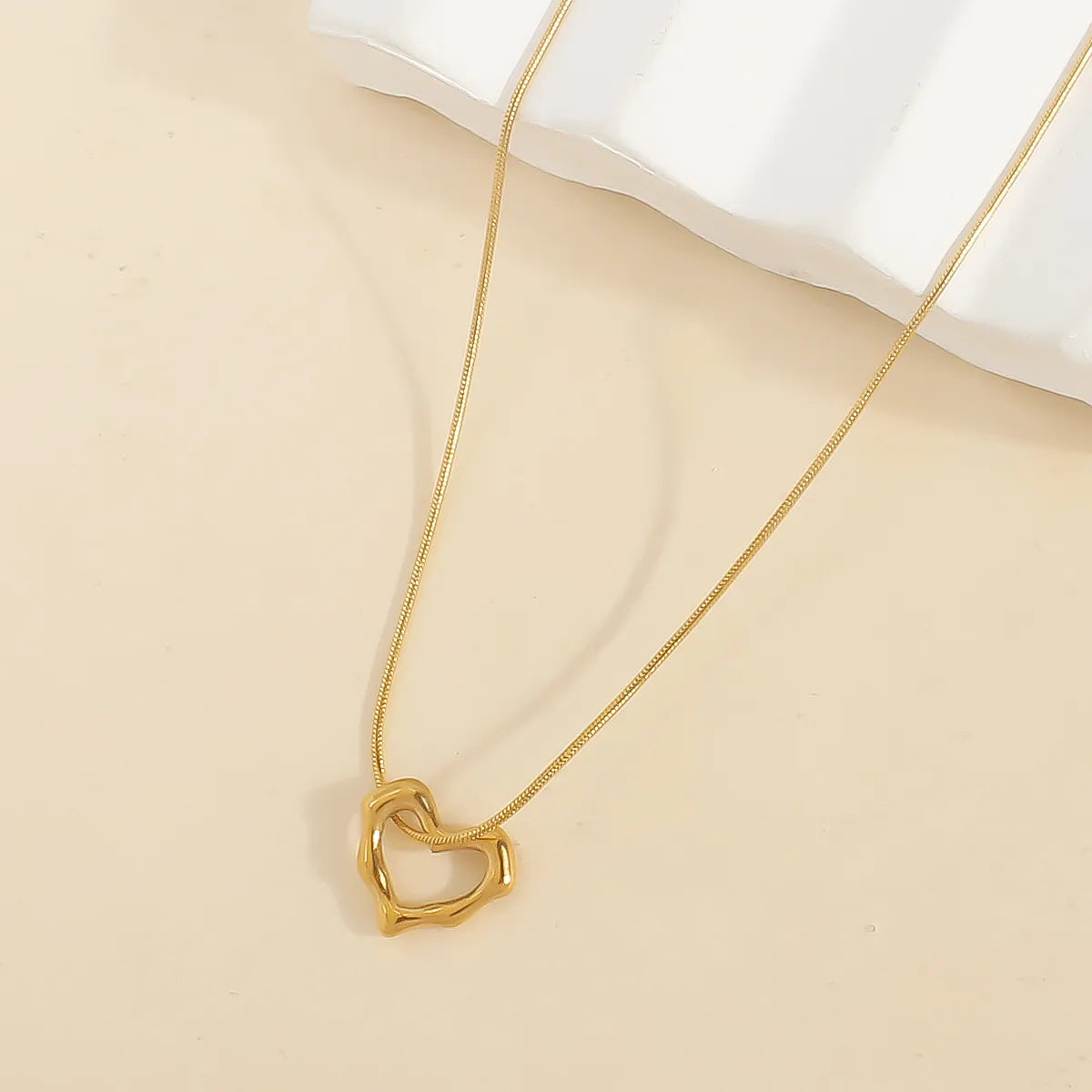 Wholesale Jewelry Elegant Romantic Sweet Heart Shape 304 Stainless Steel 18K Gold Plated Plating Pendant Necklace