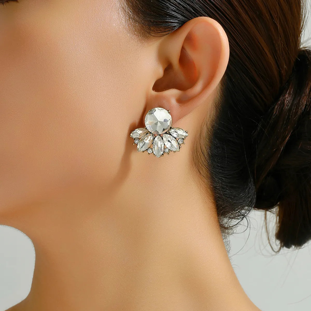 Wholesale Jewelry Elegant Simple Style Geometric Round Alloy Rhinestones Zircon Layered Plating Inlay Ear Studs