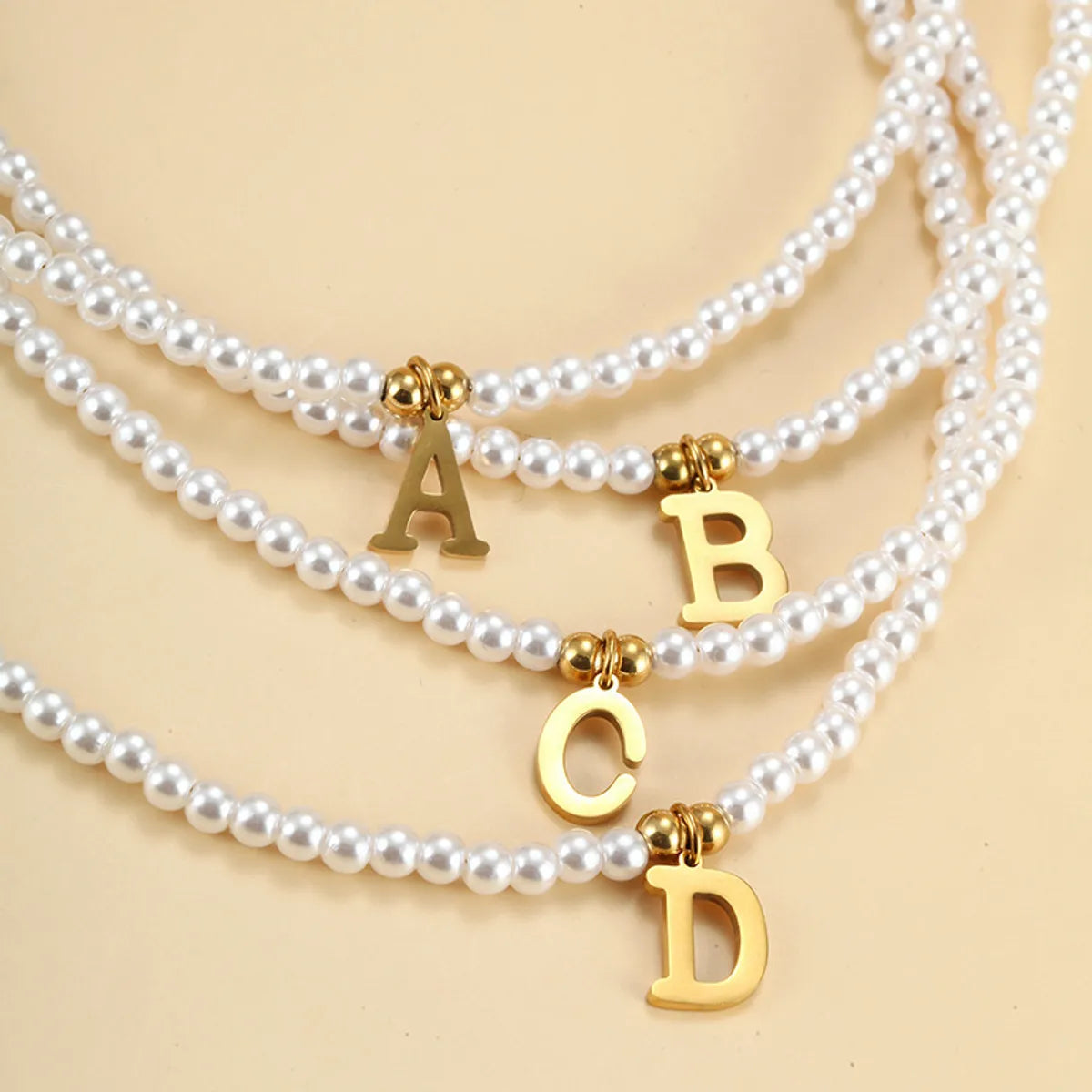 Wholesale Jewelry Elegant Simple Style Letter Artificial Pearl Alloy Copper Beaded Pendant Necklace