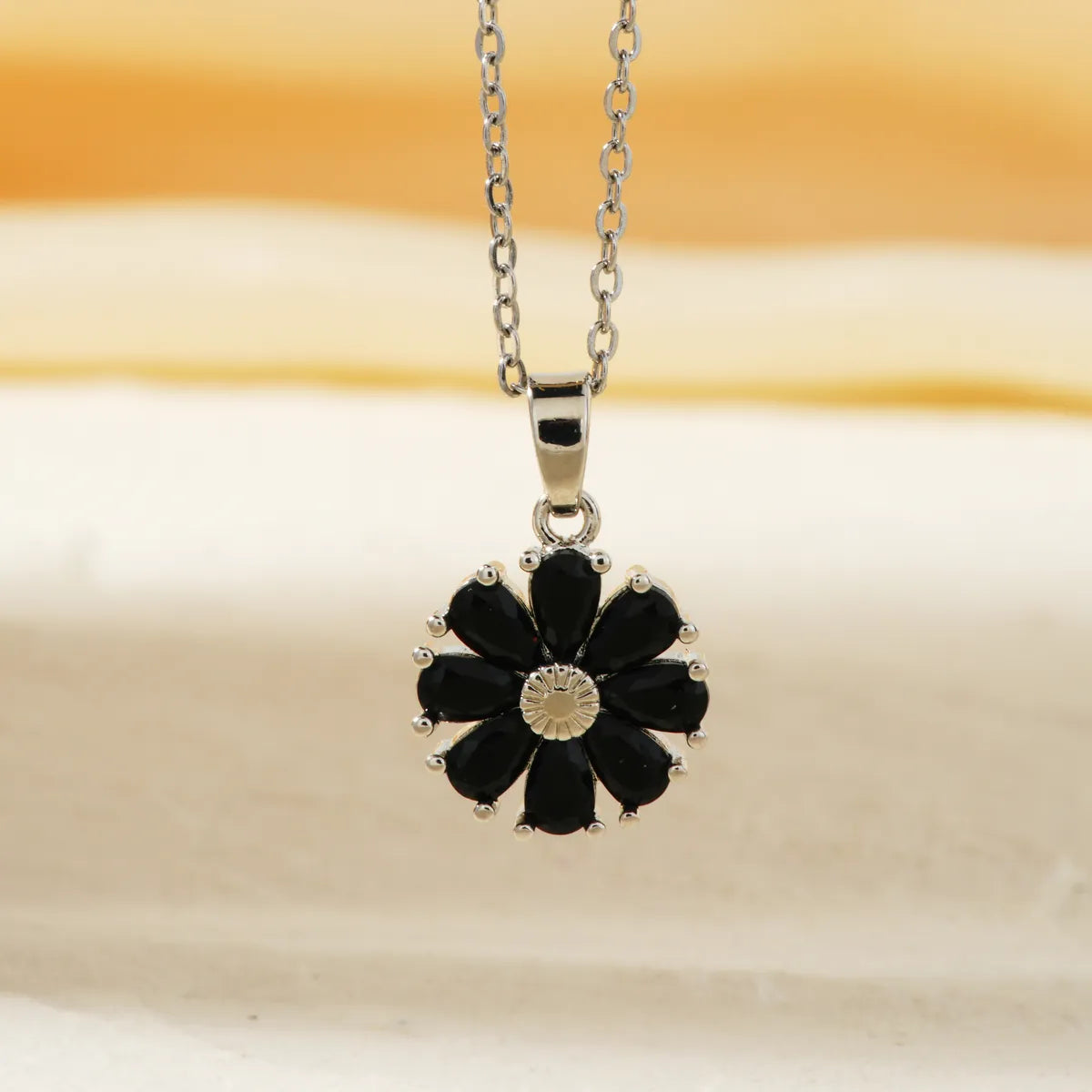 Wholesale Jewelry Elegant Streetwear Korean Style SUNFLOWER (Jz001) 304 Stainless Steel Copper Zircon Rhodium Plated Inlay Pendant Necklace