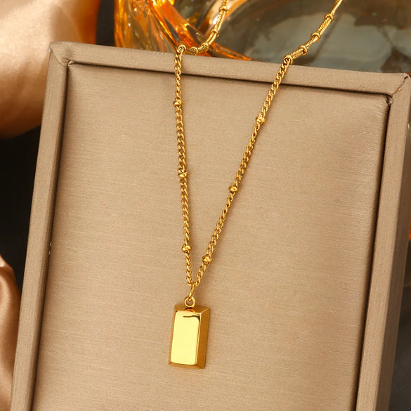 Wholesale Jewelry Elegant Water Droplets Heart Shape Flower Titanium Steel Pendant Necklace