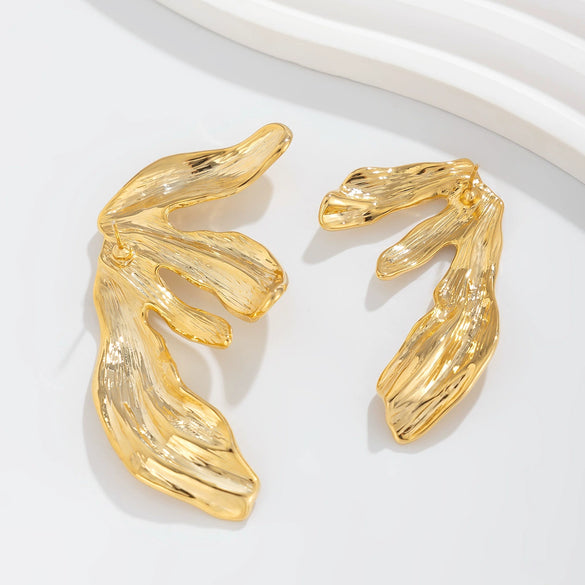Wholesale Jewelry Exaggerated Alloy Ginkgo Leaf And Flower Pattern Earrings For Women Electroplated