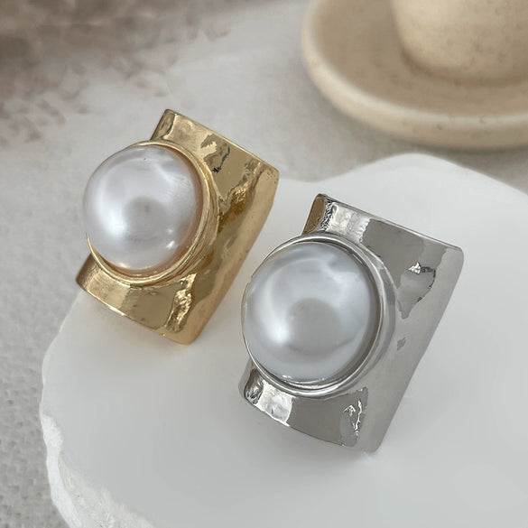 Wholesale Jewelry Exaggerated Alloy Imitation Pearl Geometric Ring With Electroplating