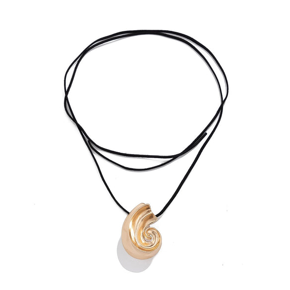 Wholesale Jewelry Exaggerated Metal Alloy Pendant Necklace With Geometric Pattern And Electroplating Treatment