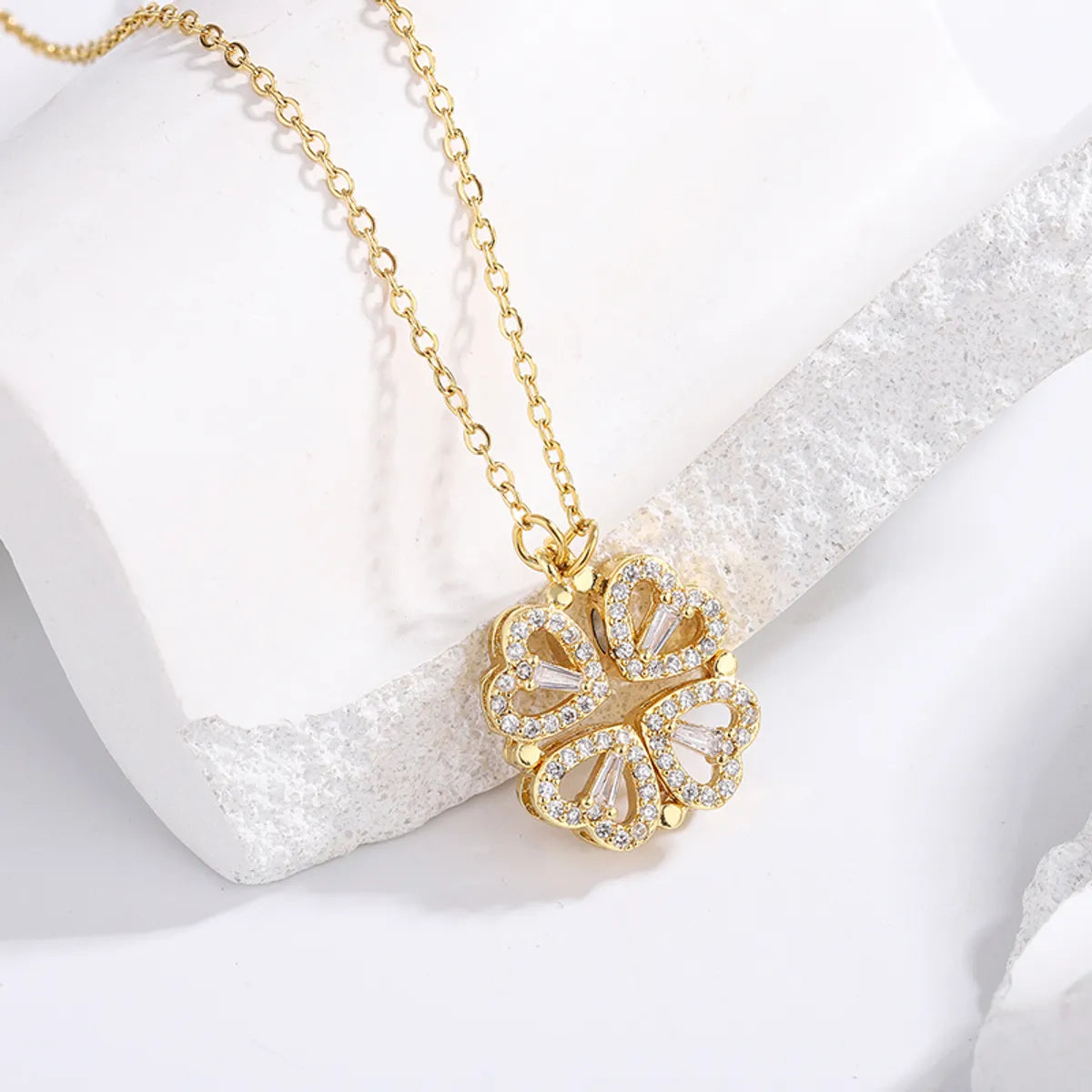 Wholesale Jewelry Fairy Style Luxurious Shiny Heart Shape 304 Stainless Steel Artificial Rhinestones 18K Gold Plated Plating Pendant Necklace