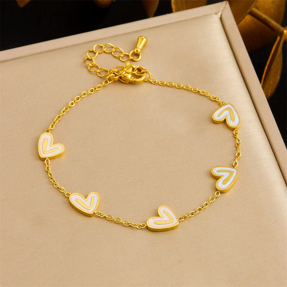 Wholesale Jewelry Fashion Exquisite Stainless Steel Love Pattern Earrings Necklace Bracelet Set With Electroplating Treatment