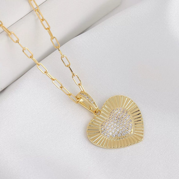 Wholesale Jewelry Fashion Geometric Heartshaped Copper Electroplated Necklace