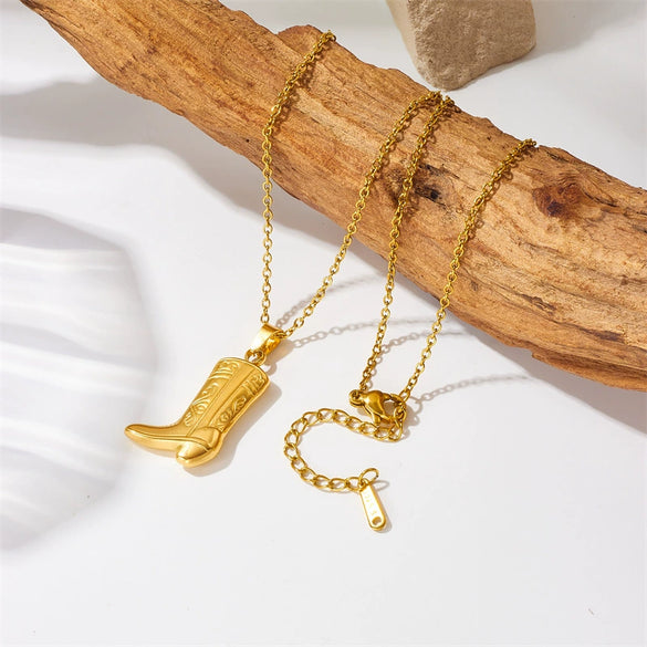 Wholesale Jewelry Fashion Goldplated Stainless Steel Carved Boots Pendant Necklace For Women