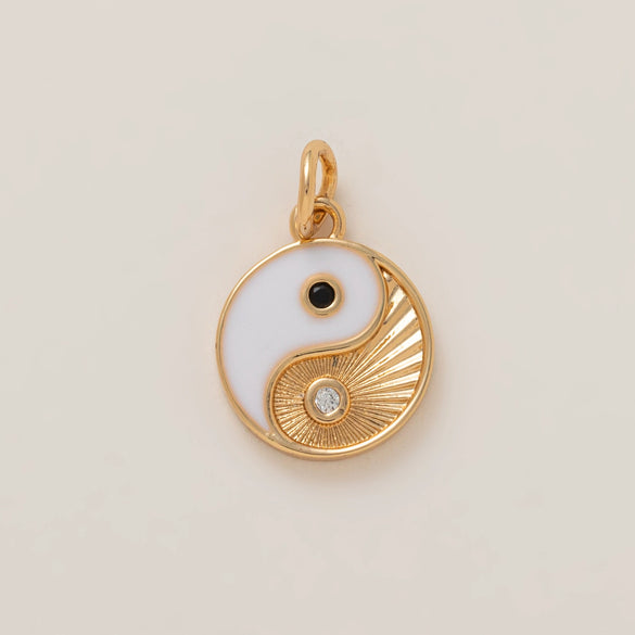 Wholesale Jewelry Flower Pendant Copper Electroplated 18K Gold Color