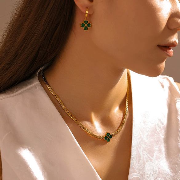 Wholesale Jewelry Four Leaf Clover Glass Stone Stainless Steel Earrings Necklace Bracelet Three Piece Set With Electroplating