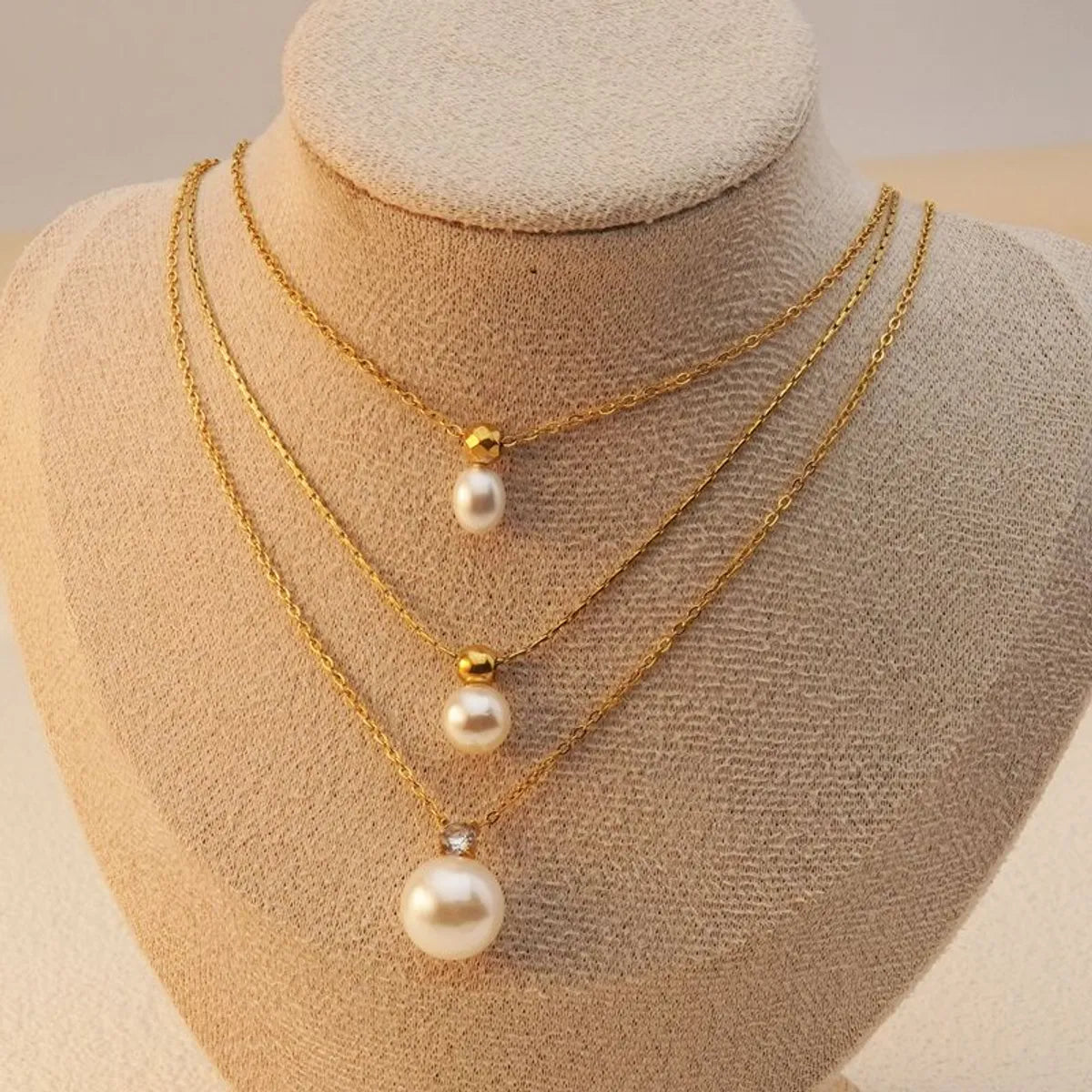 Wholesale Jewelry French Style Simple Style Commute Pearl Ball 304 Stainless Steel 18K Gold Plated Pendant Necklace