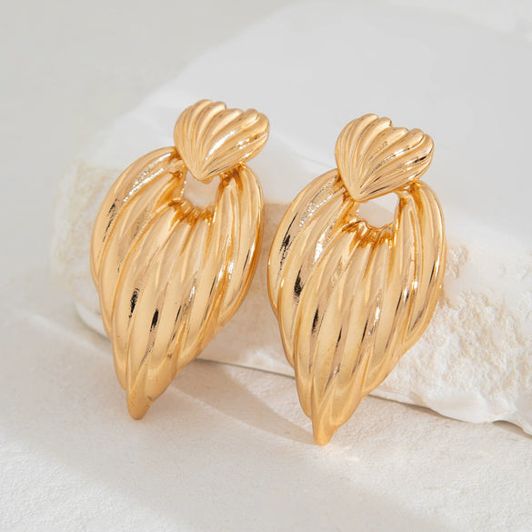 Wholesale Jewelry Geometric Alloy Electroplated Love Earrings For Women
