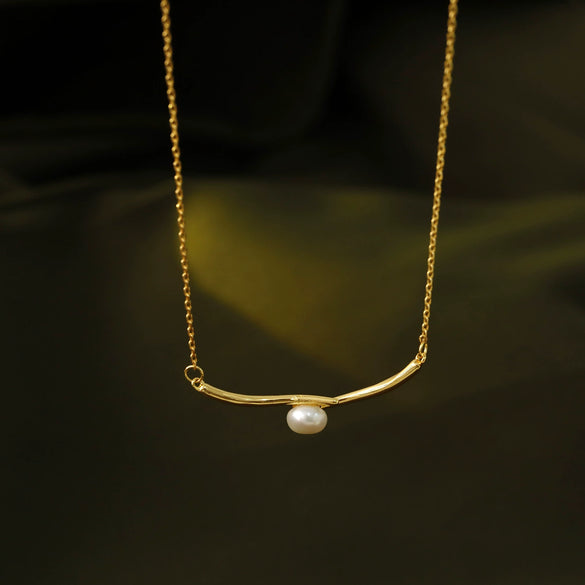 Wholesale Jewelry Geometric Copper Snake Bone Chain Pendant Necklace For Women With Electroplating Treatment