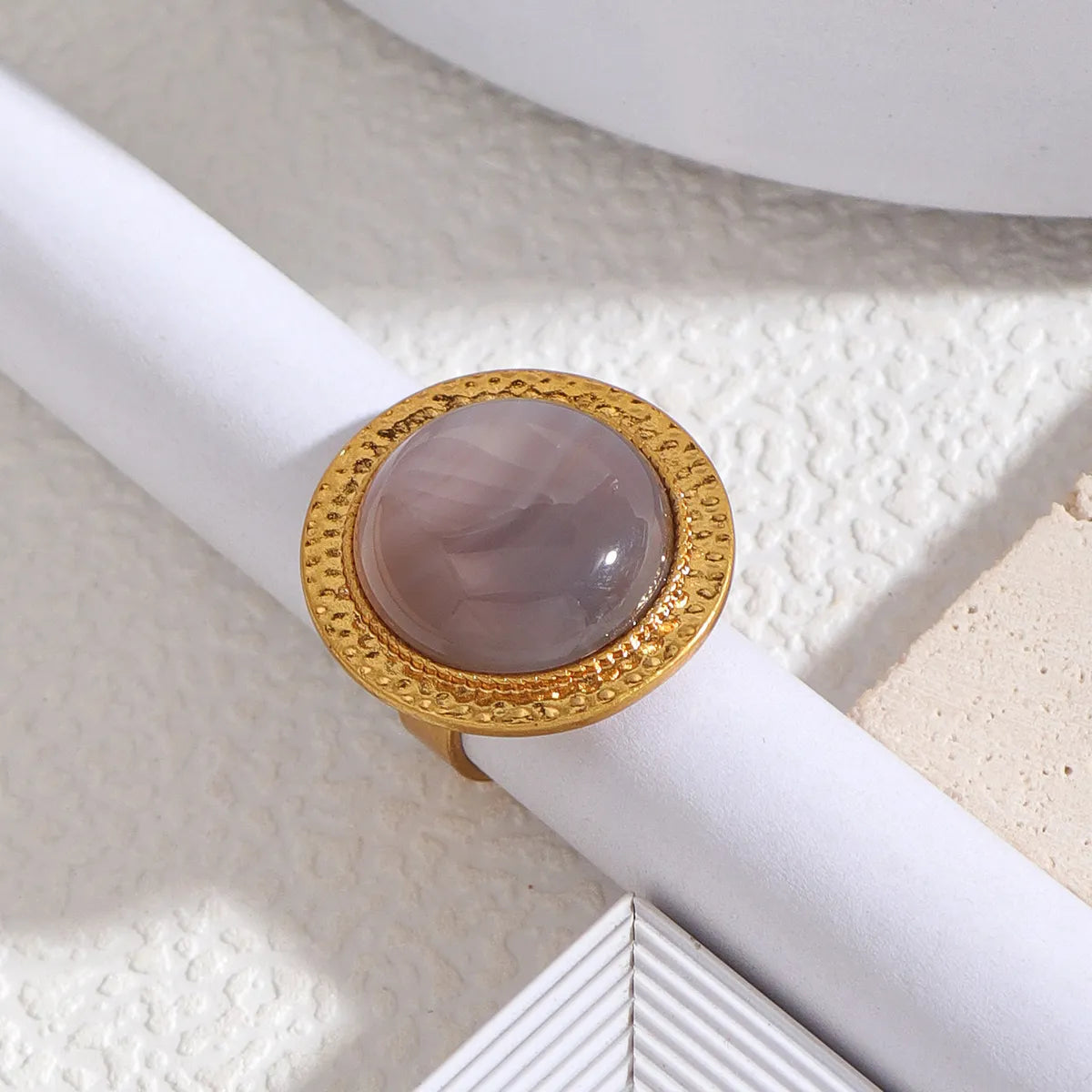 Wholesale Jewelry Glam Lady Shiny Round Alloy Natural Stone Inlay Rings