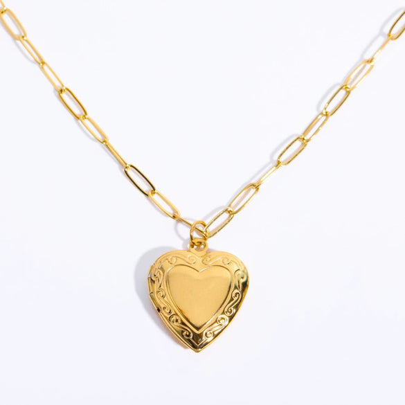 Wholesale Jewelry Heart Shape Zircon Copper And Titanium Steel Openable Photo Album Necklace Plated With Real Gold