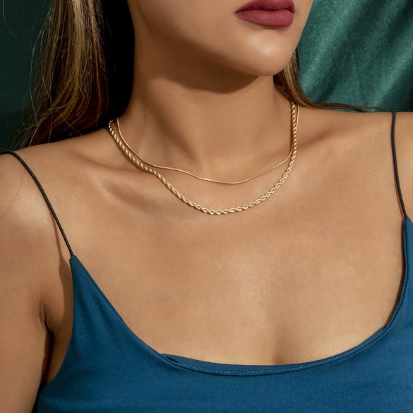 Wholesale Jewelry Hiphop Simple Flat Snake Bone Chain Necklace Retro Geometric Iron And Copper Chain