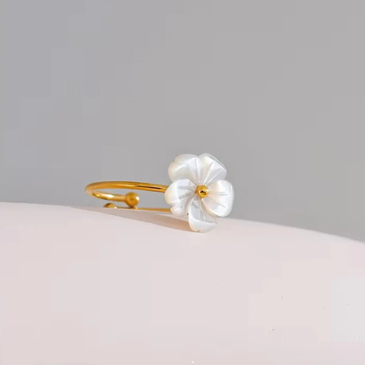 Wholesale Jewelry IG Style Elegant Sweet Flower 304 Stainless Steel Shell 18K Gold Plated Inlay Rings Earrings Necklace