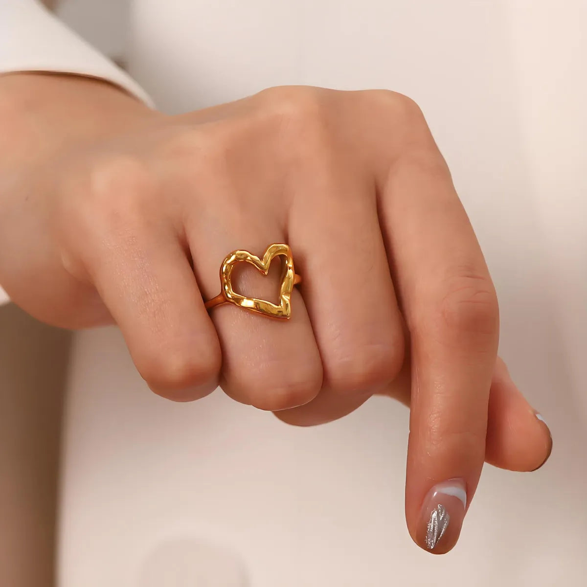 Wholesale Jewelry IG Style Sweet Heart Shape 304 Stainless Steel 18K Gold Plated Hollow Out Rings