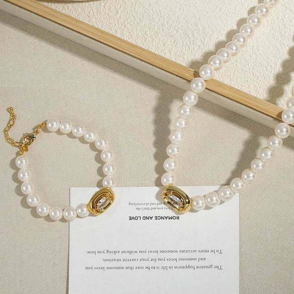 Wholesale Jewelry Imitation Pearl Brass U Shape Letter Number Text Style Seiko Women's Necklace And Bracelet Set