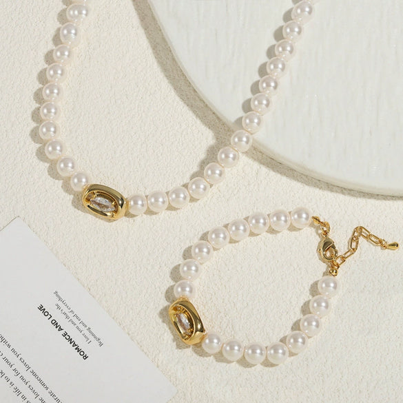 Wholesale Jewelry Imitation Pearl Brass U Shape Letter Number Text Style Seiko Women's Necklace And Bracelet Set