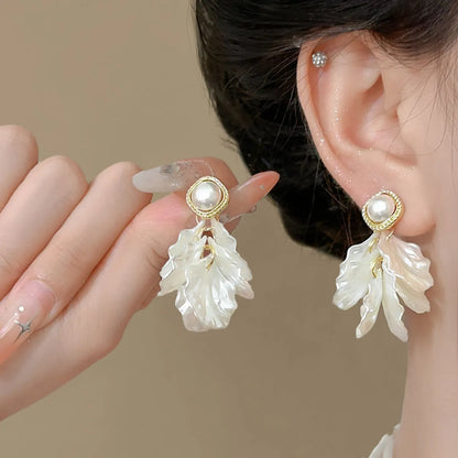 Wholesale Jewelry Lady Flower Artificial Pearl Alloy Drop Earrings