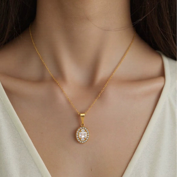 Wholesale Jewelry Light Luxury Geometric Stainless Steel Necklace With Rhinestones And O Chain For Women