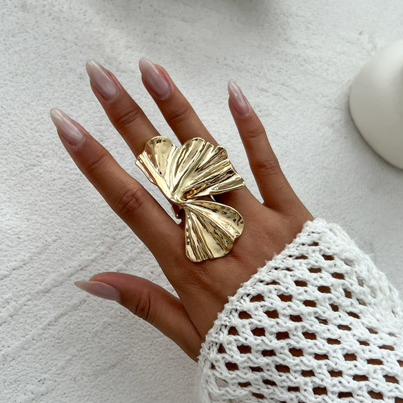 Wholesale Jewelry Light Luxury Style Geometric Alloy Irregular Three Dimensional Pleated Wide Ring With Electroplating