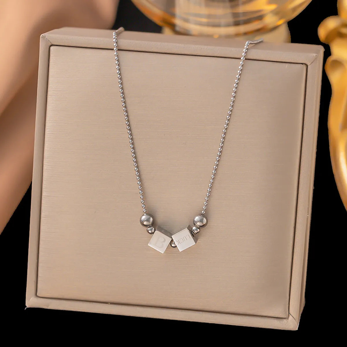 Wholesale Jewelry Luxurious Sweet Letter 304 Stainless Steel 18K Gold Plated Polishing Plating Pendant Necklace