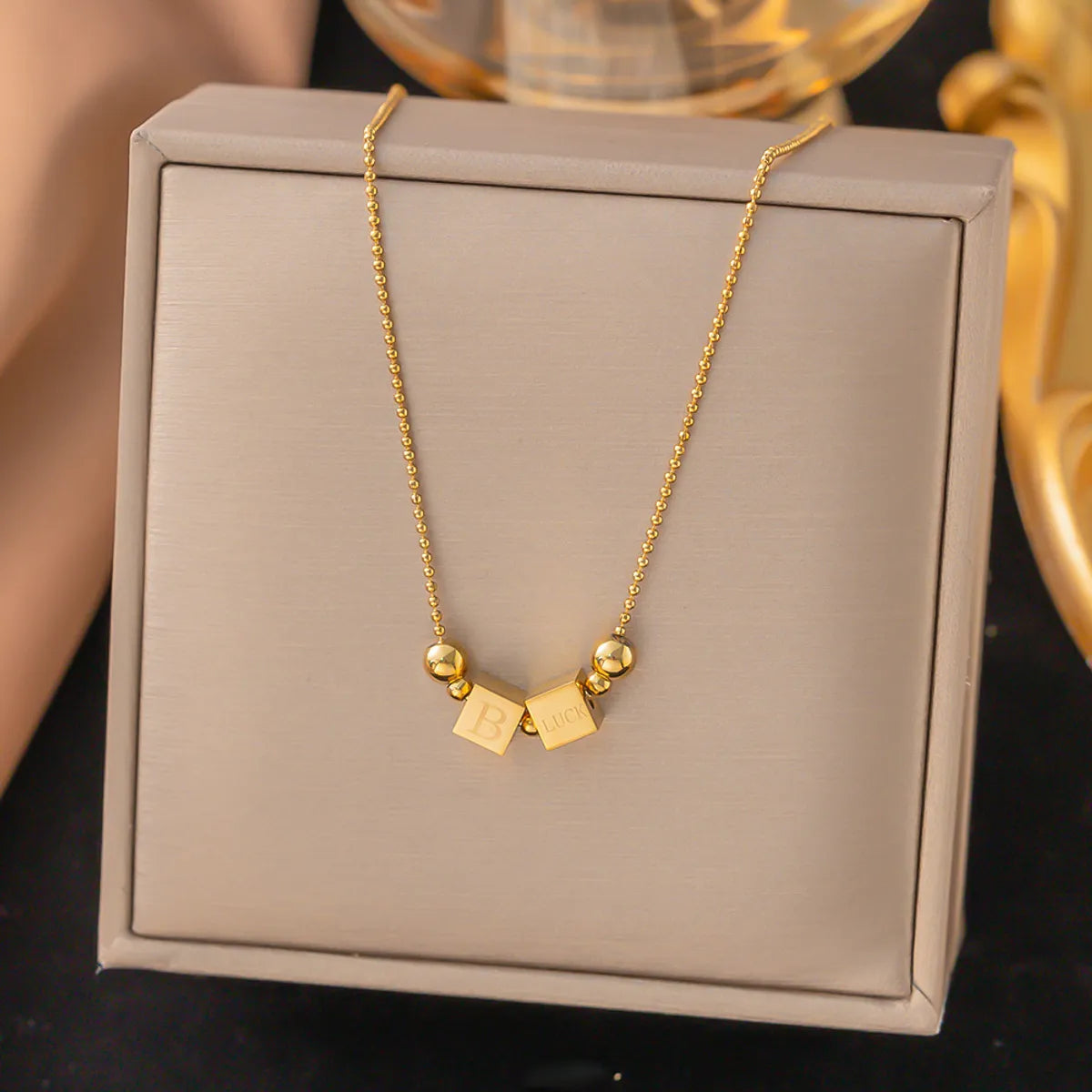 Wholesale Jewelry Luxurious Sweet Letter 304 Stainless Steel 18K Gold Plated Polishing Plating Pendant Necklace