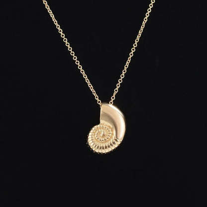 Wholesale Jewelry Mama Conch Alloy Gold Plated Silver Plated Pendant Necklace