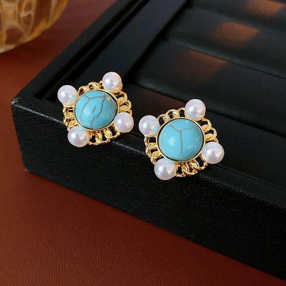 Wholesale Jewelry Medieval Vintage Style Round Imitation Pearl And Alloy Electroplated Earrings And Clavicle Chain Set