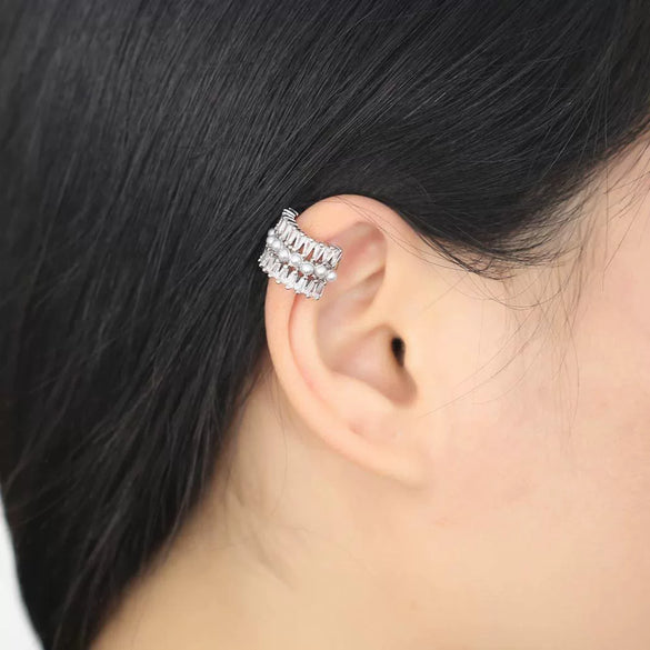 Wholesale Jewelry Minimalist Copper Heart Shape Electroplated Double Layer Love Pearl Ear Clip Earrings For Women