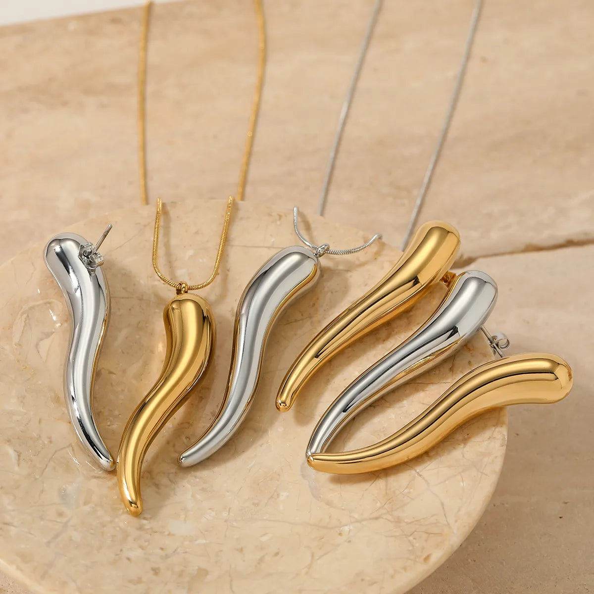 Wholesale Jewelry Modern Style Artistic Solid Color Pepper-Shaped 304 Stainless Steel 16K Gold Plated White Gold Plated Gold Plated Jewelry Set