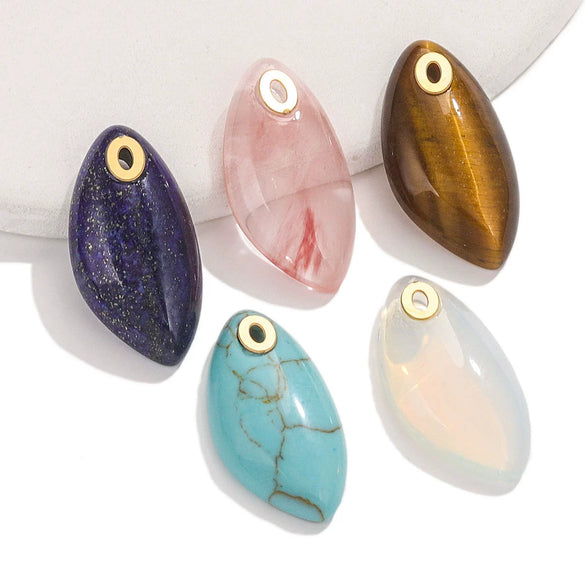 Wholesale Jewelry Natural Stone Pink Crystal Turquoise Stainless Steel Oval Pendant Necklace With Geometric Style And Electroplating Treatment