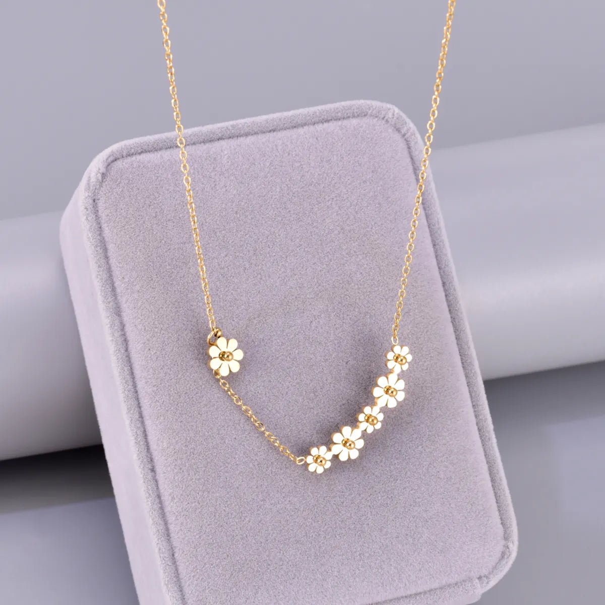 Wholesale Jewelry Preppy Style Sweet Pastoral Flower 304 Stainless Steel Titanium Steel 18K Gold Plated Necklace