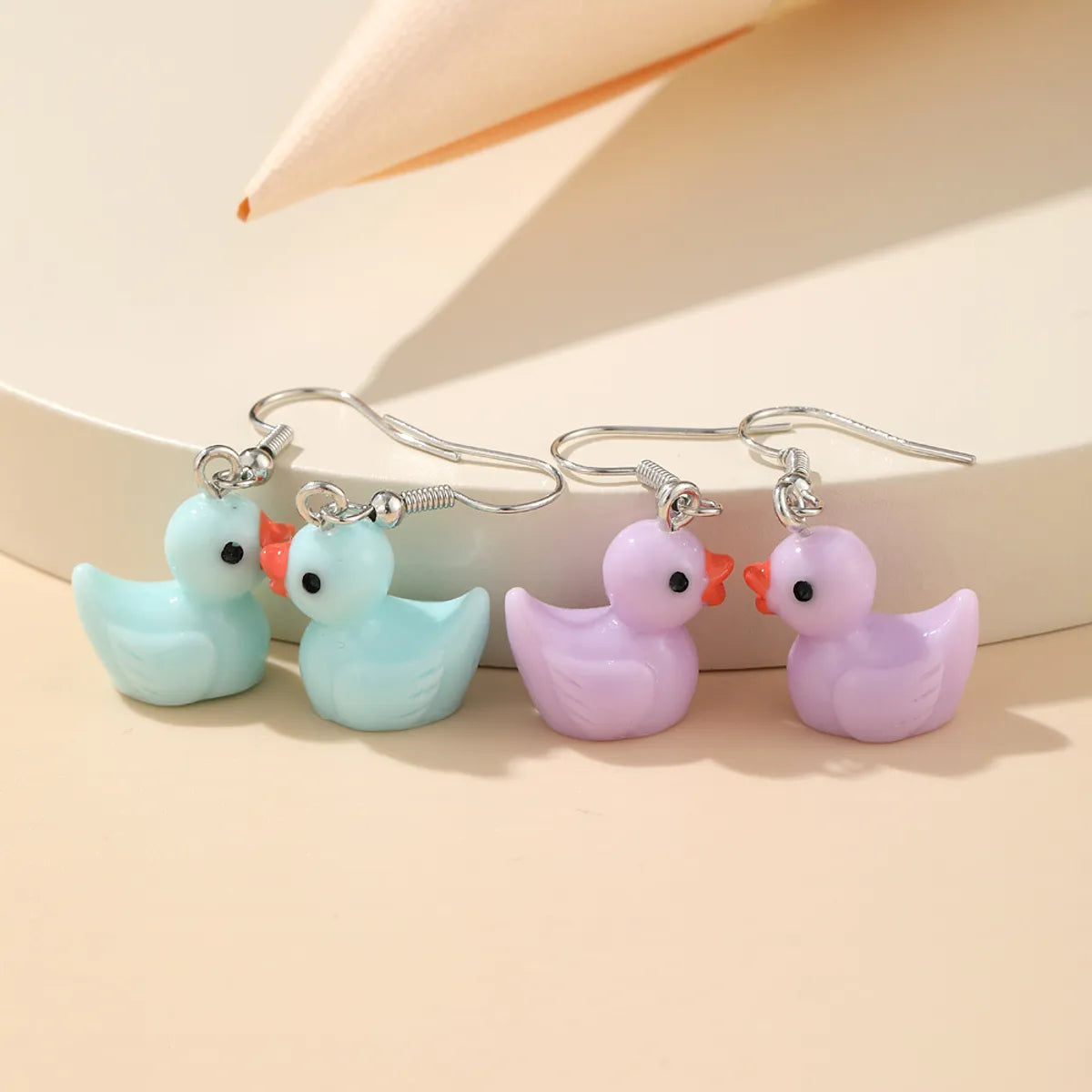 Fashion Duck No Inlaid Earrings