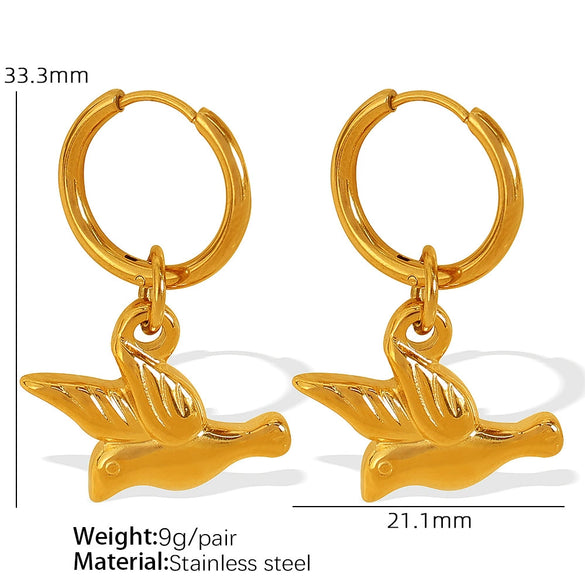 Wholesale Jewelry Retro Animal Style 316L Stainless Steel Electroplated Clavicle Chain Necklace With Bear Little Pig Small Animal Pattern