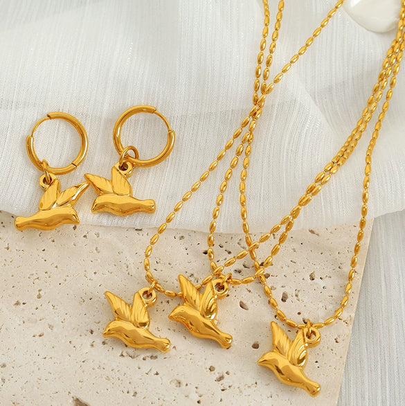 Wholesale Jewelry Retro Animal Style 316L Stainless Steel Electroplated Clavicle Chain Necklace With Bear Little Pig Small Animal Pattern