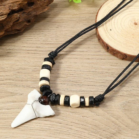 Wholesale Jewelry Retro Bohemian Wooden Beads Shell Pendant Shark Teeth Handmade Necklace
