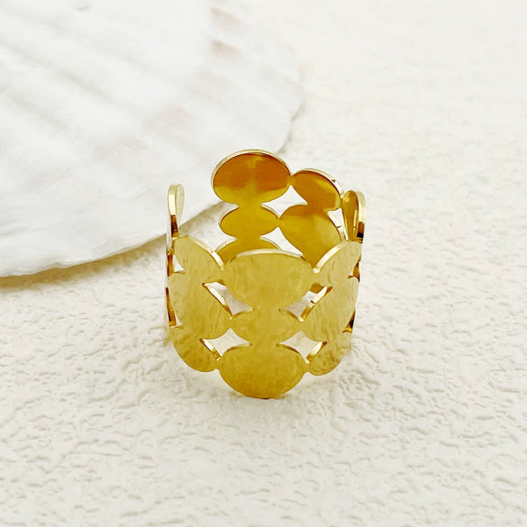 Wholesale Jewelry Retro Elegant Hollow Geometric Round Goldplated Stainless Steel Ring