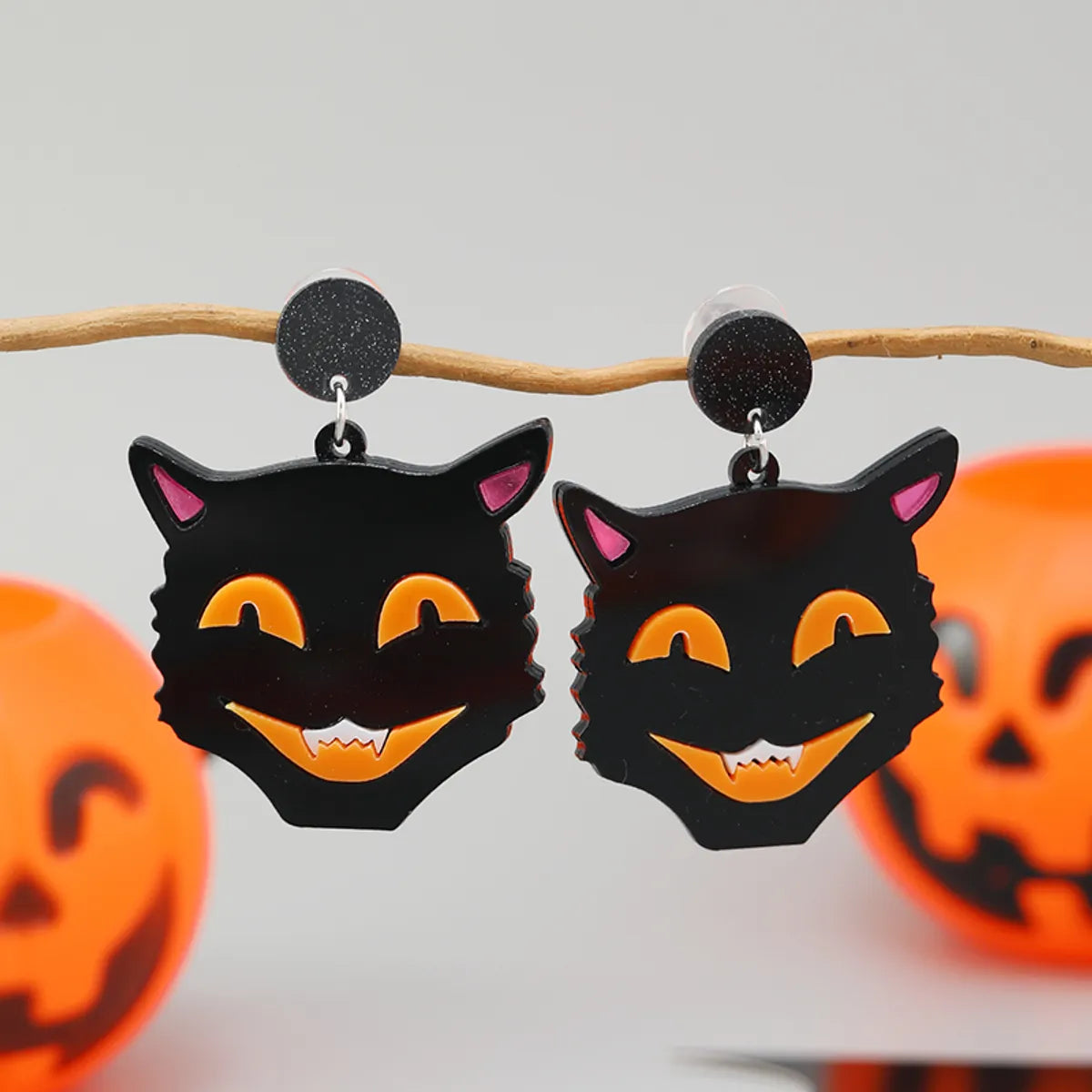 1 Pair Retro Exaggerated Funny Halloween Pattern Arylic Alloy Drop Earrings