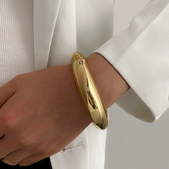 Wholesale Jewelry Retro Exaggerated Irregular Pleated Alloy Bracelet With Electroplating