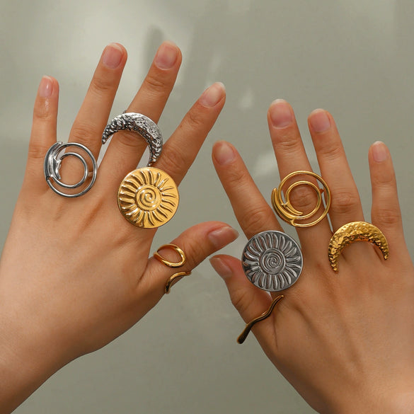 Wholesale Jewelry Retro Exaggerated Stainless Steel Round Geometric Sunflower Open Ring For Women With Electroplating