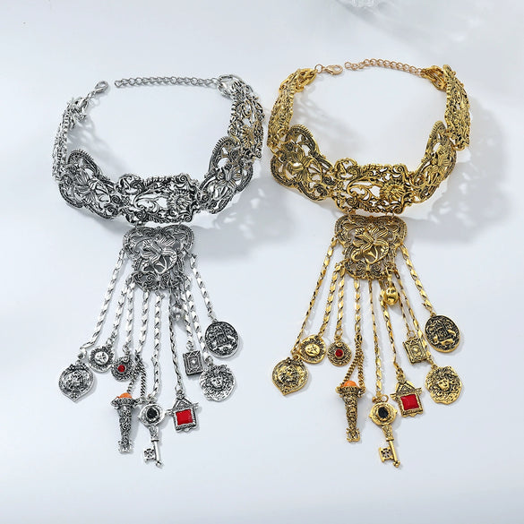 Wholesale Jewelry Retro Fashion Geometric Alloy Pendant Snake Bone Chain Electroplated Women's Necklace