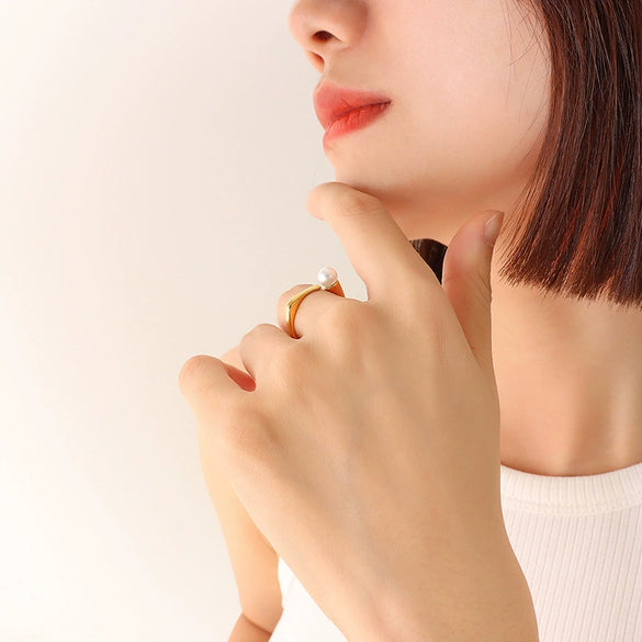Wholesale Jewelry Retro Fashion Imitation Pearl Opening Ring Titanium Steel Gold Plated Geometric Women's Ring