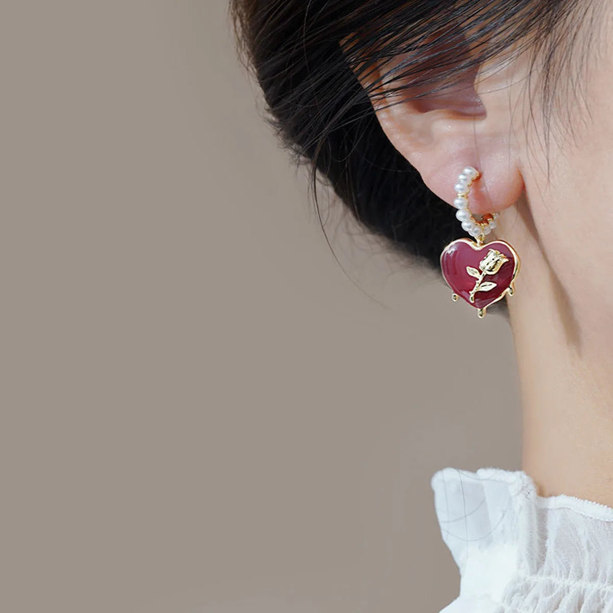 Wholesale Jewelry Retro Flower Artificial Pearl Alloy Drop Earrings