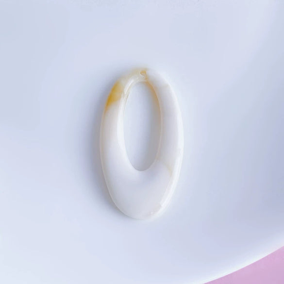 Wholesale Jewelry Retro Geometric Style Oval Hollow Plastic Resin Pendant Earrings