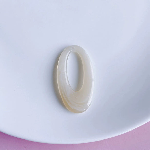 Wholesale Jewelry Retro Geometric Style Oval Hollow Plastic Resin Pendant Earrings