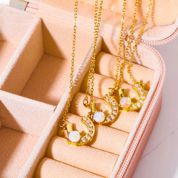 Wholesale Jewelry Retro Geometric Ushaped Horseshoe Copper Zircon Opal Electroplated Pendant