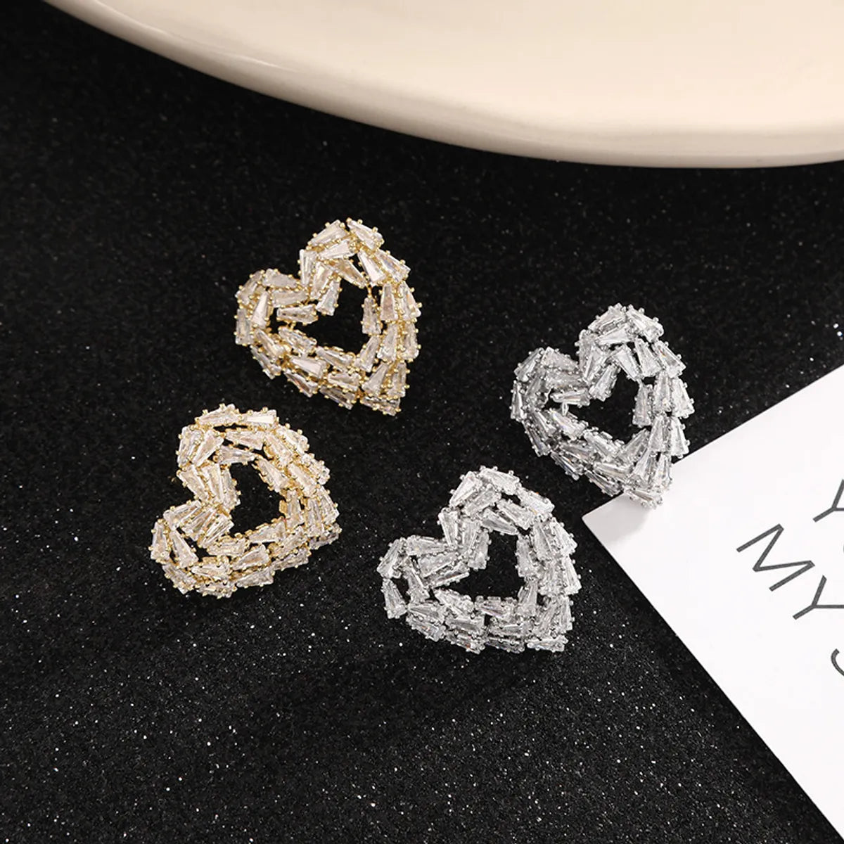 Wholesale Jewelry Retro Heart Shape Alloy Rhinestones Plating Inlay Ear Studs